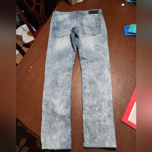 Calvin Klein Men's Light Blue Distressed Skinny Jeans - Picture 10 of 12